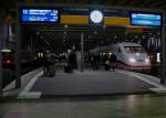  M�nchen-HBf Gleis12 Zugzielanzeige EN463(Wien-Budapest)+EN499(Zagreb)
2011-11-16 101